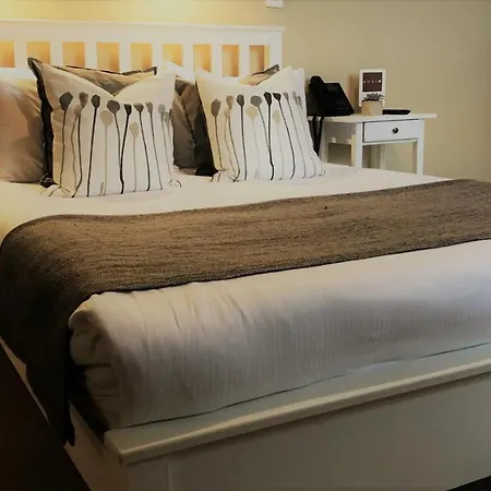 The Townhouse Bed & Breakfast 3*